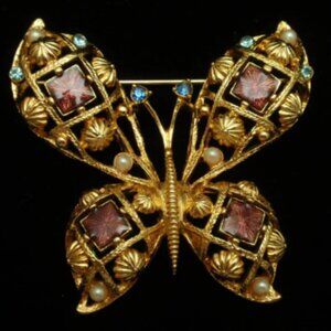 Vintage Avon Gold Butterfly Brooch GORGEOUS